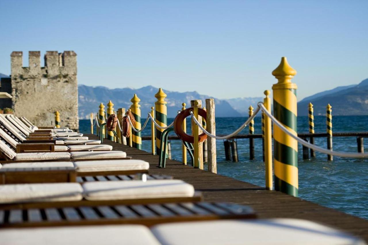 Grand Hotel Terme Sirmione Kültér fotó The Lakefront