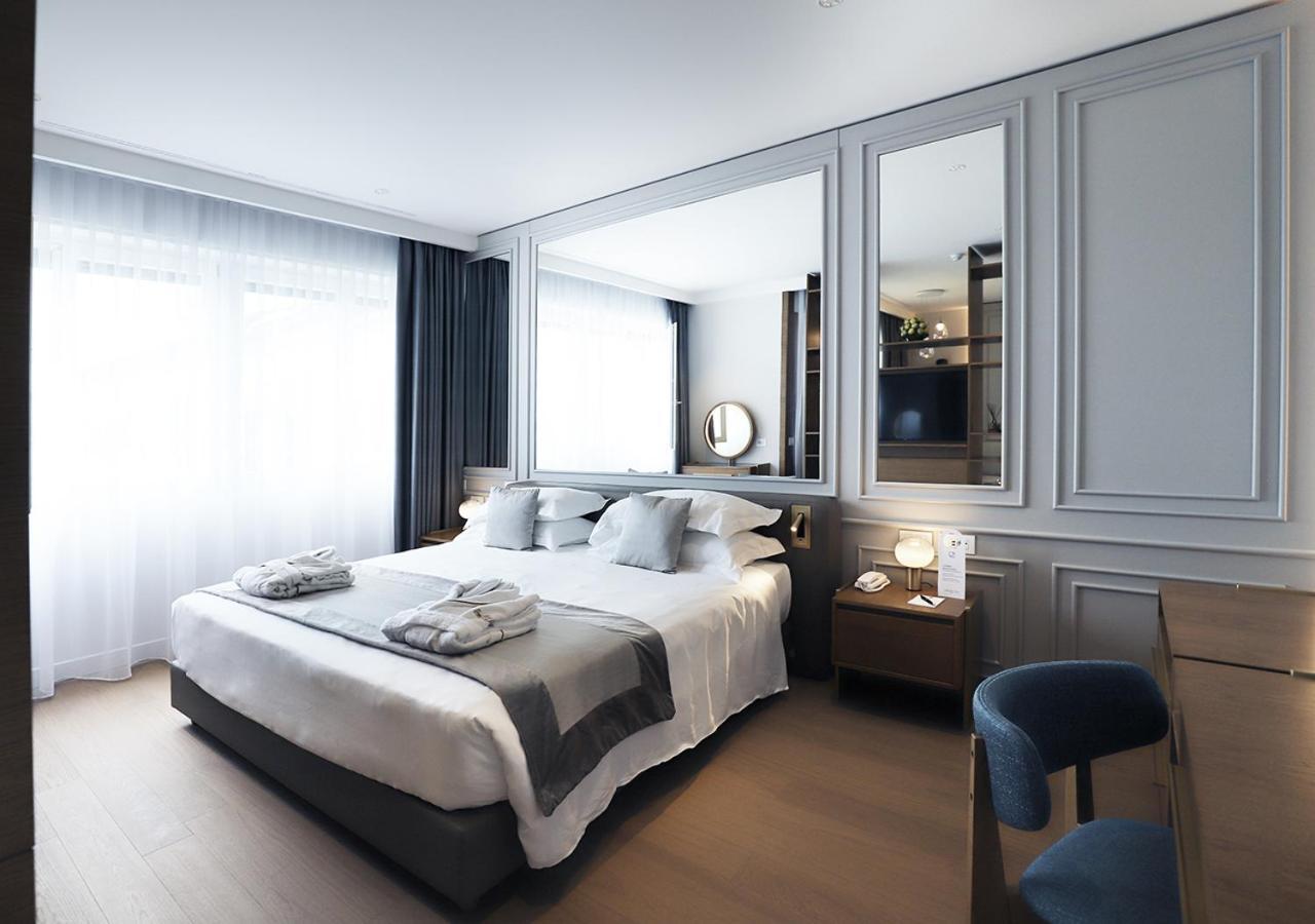 Grand Hotel Terme Sirmione Kültér fotó Deluxe Room