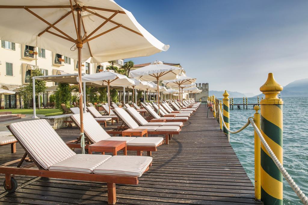 Grand Hotel Terme Sirmione Kültér fotó The Lakefront