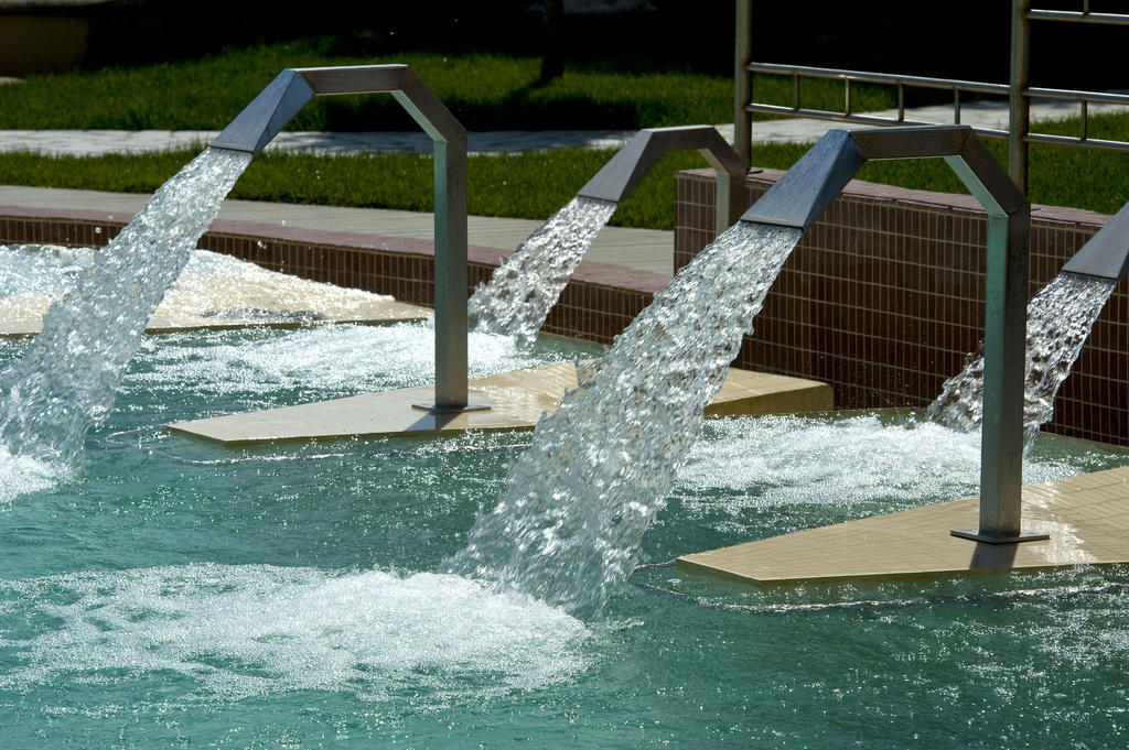 Grand Hotel Terme Sirmione Kültér fotó Fountains at the spa